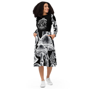 Black and White Mushroom Print Long Sleeve Dress – Nature-Inspired Sustainable Fashion.