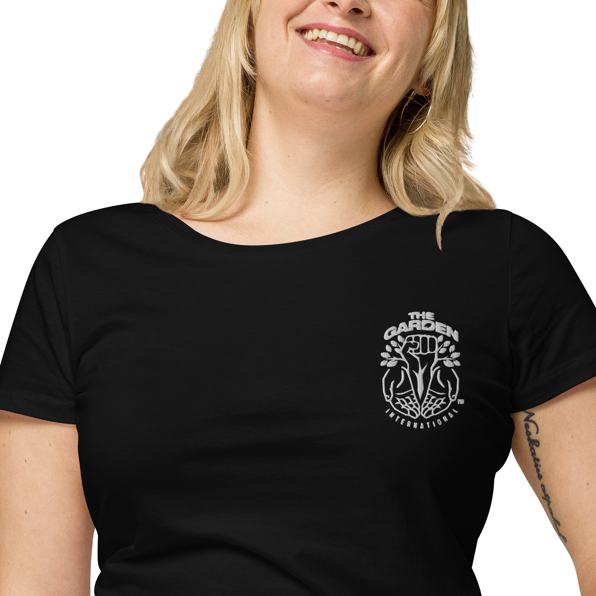 Women’s basic organic t-shirt