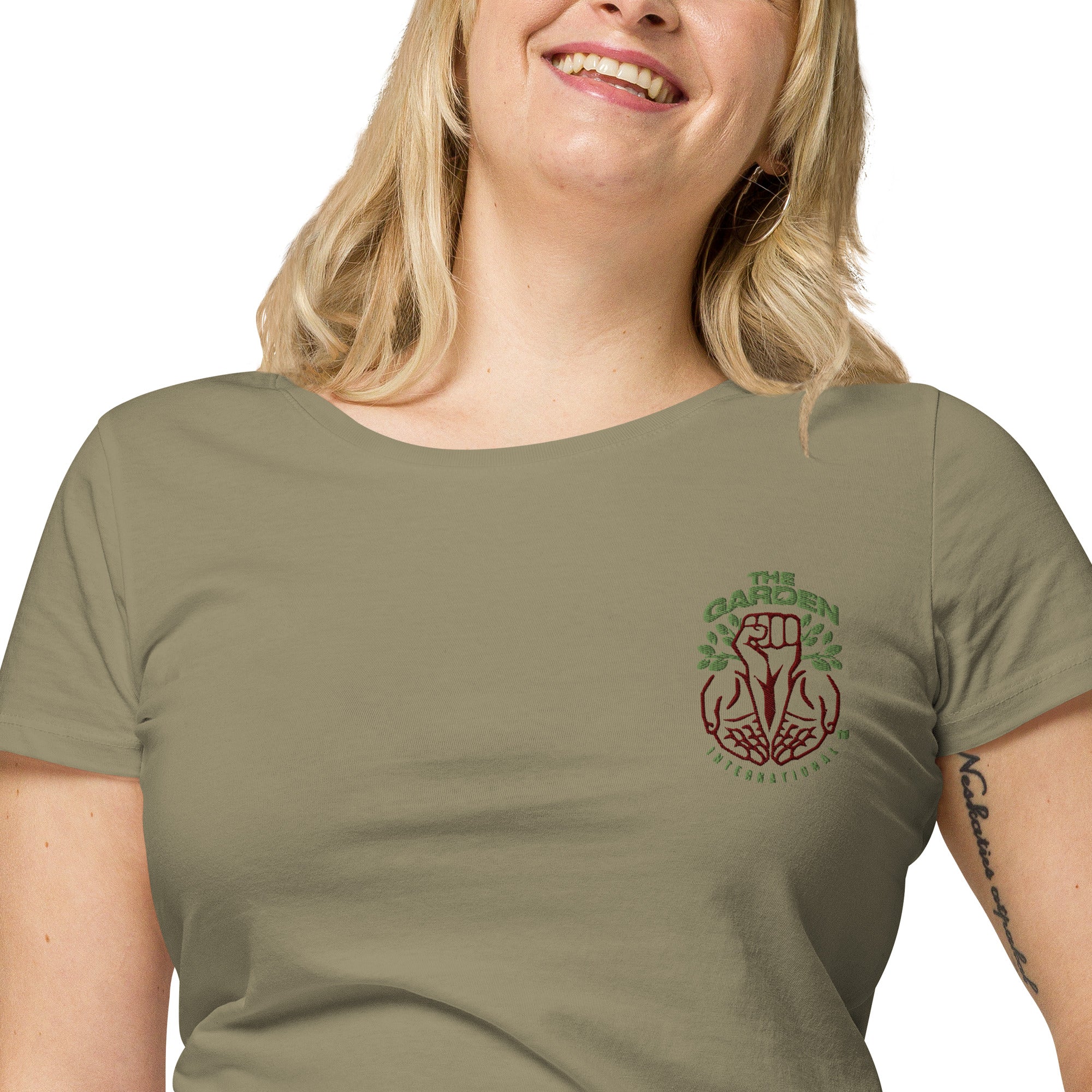 Women’s basic organic t-shirt